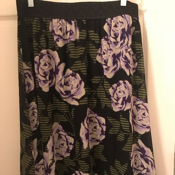 LuLaRoe Dresses & Skirts - Lularoe Lola Skirt